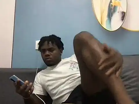 צ'אט XXX בשידור חי של badboyrich