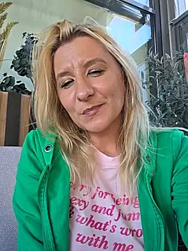 KaylinJan live XXX chat