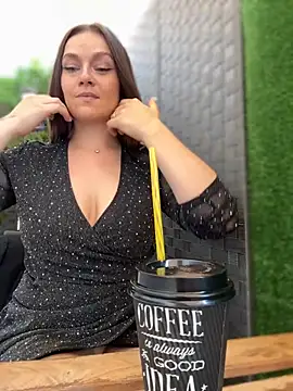 دردشة CrazyTori الجنسية المباشرة