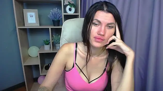 MilaLoona Live XXX-Chat