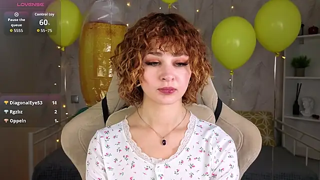 Chat XXX en directo de Kira__Fluffy