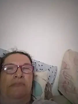 Chat +18 de consentidamummy09 ao vivo