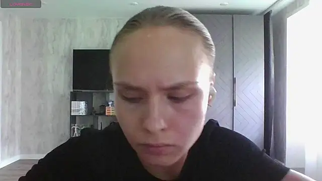 XXX chat uživo modela Annie_Cohn