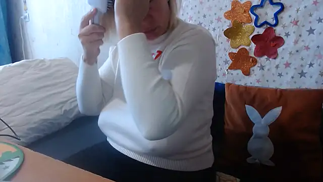 Chat +18 de QueenLana ao vivo