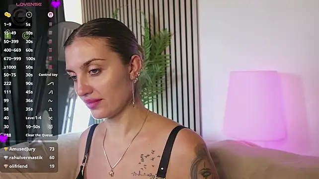 دردشة Ema_Reese الجنسية المباشرة