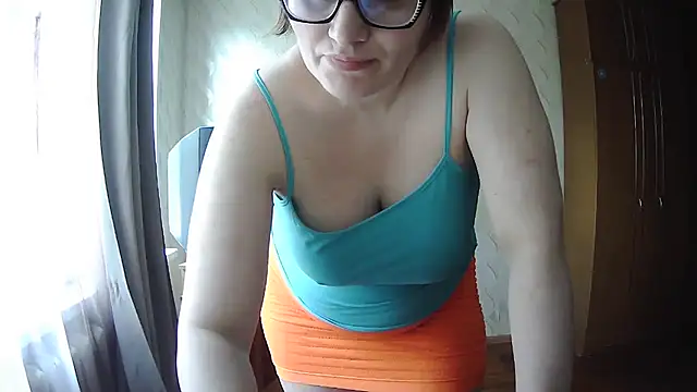 XXX chat uživo modela Jolinaha