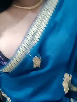Chat XXX en directo de Ramya_369