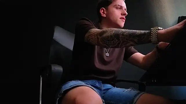 XXX chat uživo modela FelixStarkk