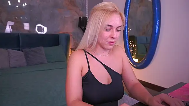 ArishkaLulu Chat XXX in diretta