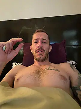 Chat +18 de MeladoDiMel ao vivo
