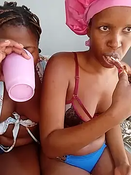 Chat +18 de Scarlettxx_22 ao vivo