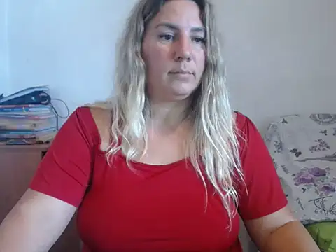 Darina2398 Adlı Modelin Canlı XXX Sohbeti