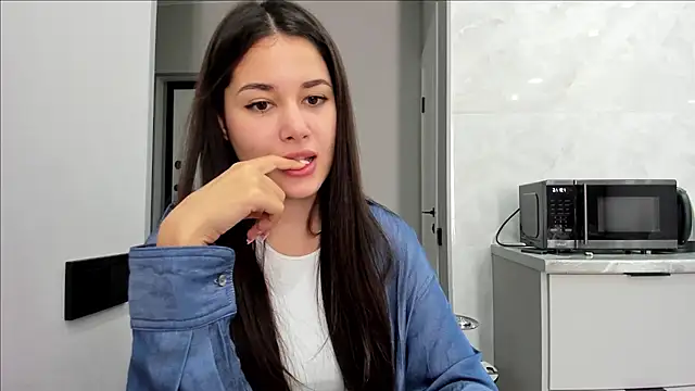 XXX chat uživo modela honey_bunny44