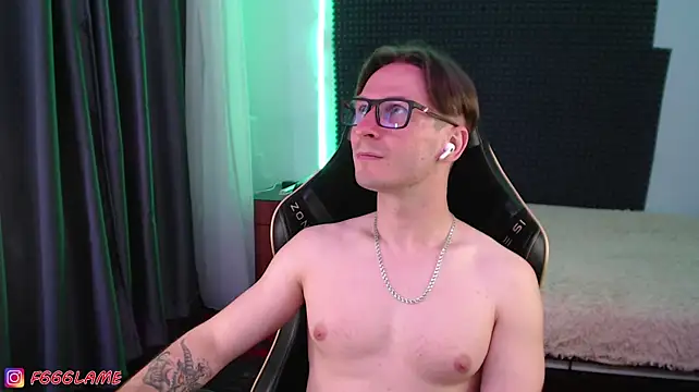 F666LAME – Live XXX-chat