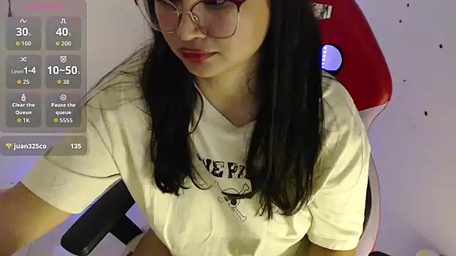Lily____ Chat XXX in diretta