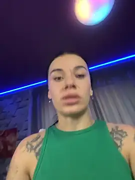 Queen_of_pain Adlı Modelin Canlı XXX Sohbeti