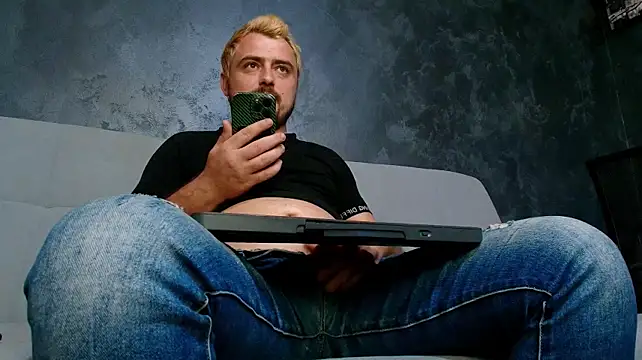 Živý XXX chat CLOUDYMarkWayne