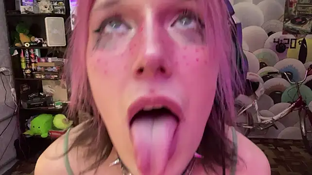 Reboot_F5's Live XXX Chat