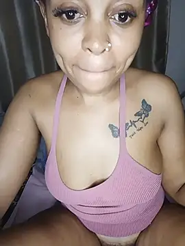 Sexy_Shanty Adlı Modelin Canlı XXX Sohbeti