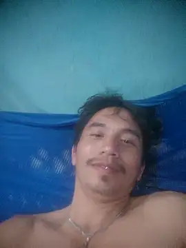 traiwe06's Live XXX Chat