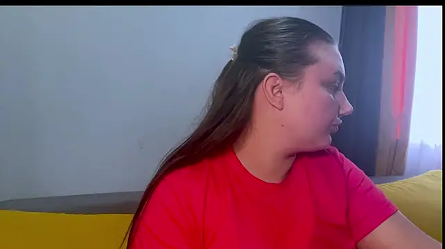 Dreamyblushfairy Adlı Modelin Canlı XXX Sohbeti