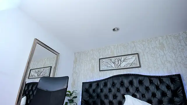 MattDevon 라이브 XXX 채팅