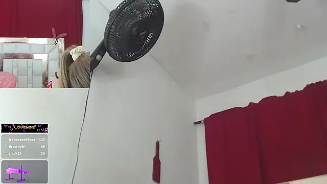 candyrojas 现场XXX聊天