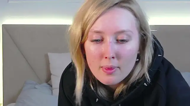 MarianeSun's Live XXX Chat
