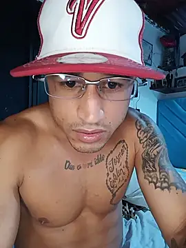 Fitneehot Live XXX Chat