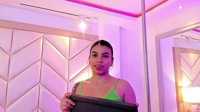 แชท XXX สดของ MaiaLopez