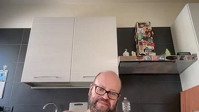theitalianbear Live XXX-Chat