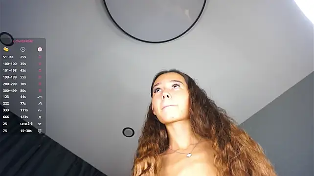 SallieLenorud – Naživo XXX chat