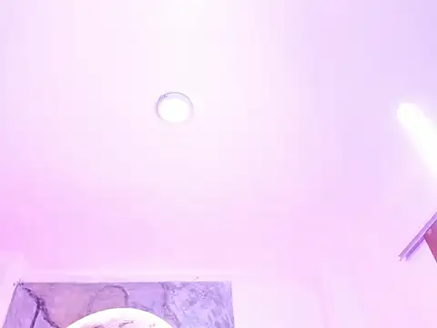 ElaWindsor Chat XXX in diretta