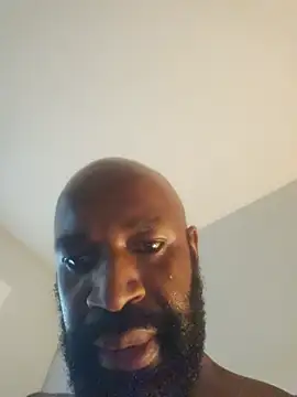 צ'אט XXX בשידור חי של Bulgemaster001