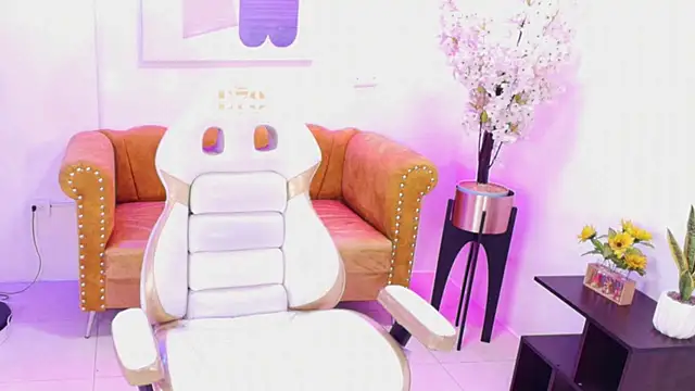 دردشة Afrodita_loren الجنسية المباشرة