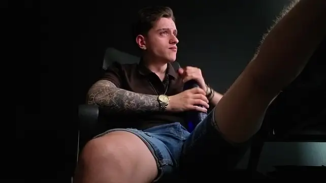 Živý XXX chat FelixStarkk