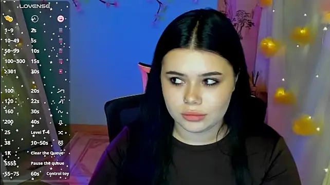 Mona_Esty Adlı Modelin Canlı XXX Sohbeti