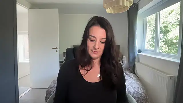 yourcassiexo Adlı Modelin Canlı XXX Sohbeti