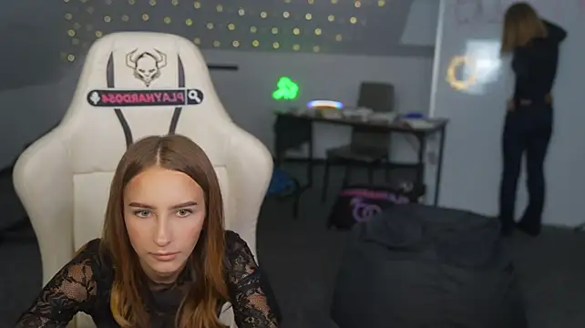 Živý XXX chat Elina_rose054
