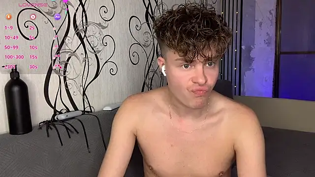 Chat +18 de holy_eggs_02 ao vivo
