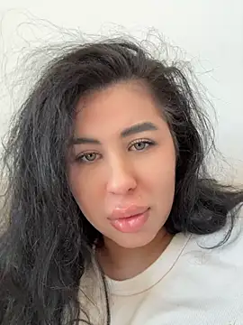 DaianaKimberly Adlı Modelin Canlı XXX Sohbeti
