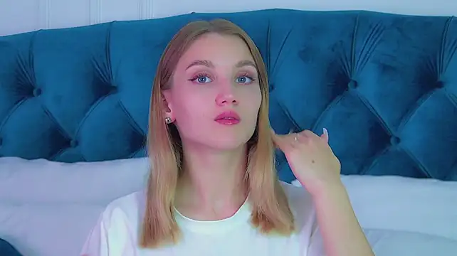 StacyEvances Adlı Modelin Canlı XXX Sohbeti