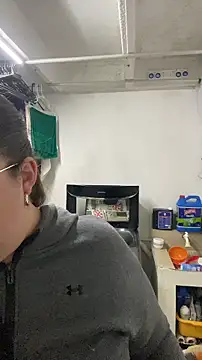 Chloee_Peach 라이브 XXX 채팅