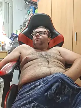 Javier_bear Live XXX-chat