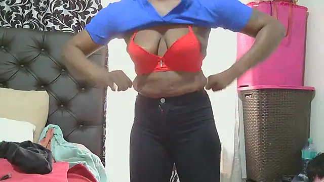 sluttylaura21's Live XXX Chat