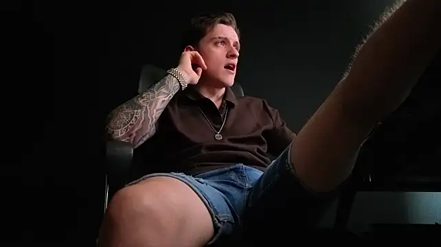 FelixStarkk live XXX chat
