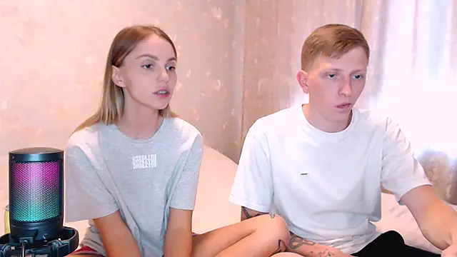 juliaanddima Show in webcam
