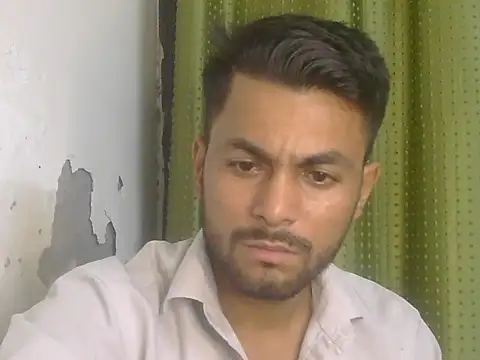 Stubborndesiboy Live XXX-chat