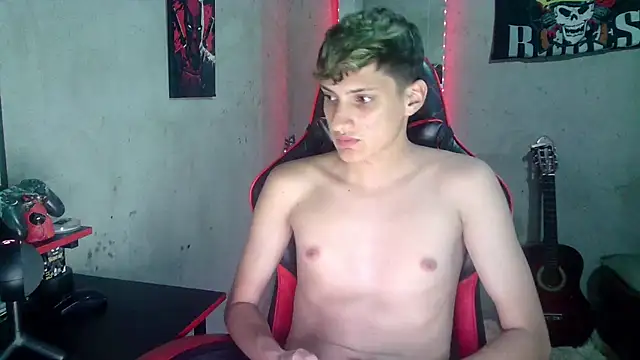 flaquito_junior Chat XXX live