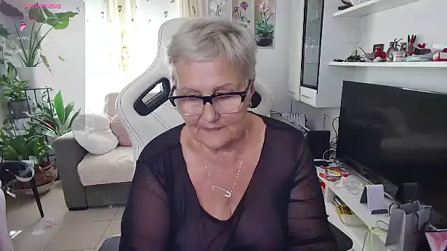 Selenna57 Live XXX-Chat